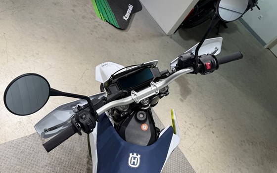 Neufahrzeug Husqvarna 701 Enduro - Bild 7