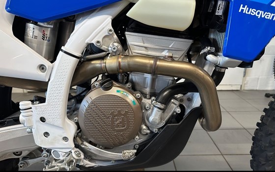 Gebrauchtmotorrad Husqvarna FE 350 Heritage - Bild 3