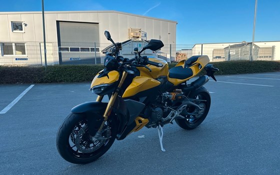 Neufahrzeug Ducati Streetfighter V2 S - Bild 3