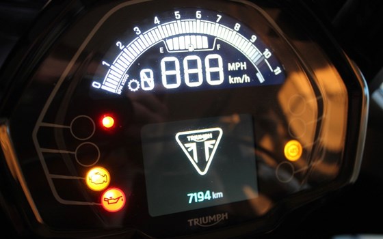 Gebrauchtmotorrad Triumph Tiger Sport 660 - Bild 25