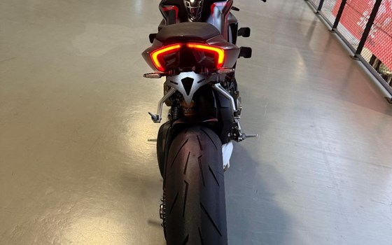 Gebrauchtmotorrad Ducati Streetfighter V4 S - Bild 6