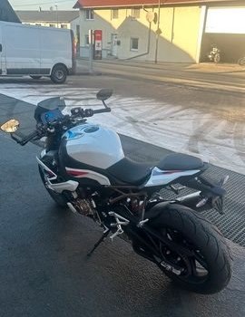 Gebrauchtmotorrad BMW S 1000 R - Bild 3