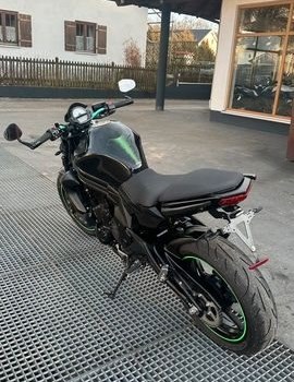 Gebrauchtmotorrad Kawasaki ER-6n - Bild 11