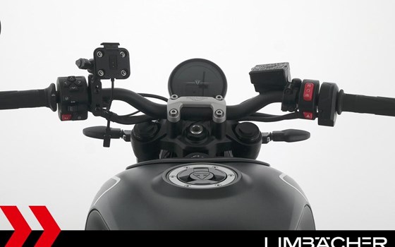 Gebrauchtmotorrad Triumph Trident 660 - Bild 13