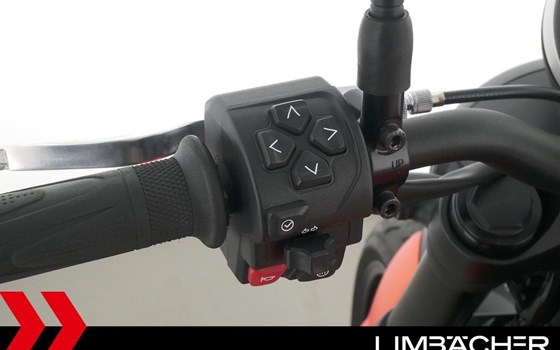 Gebrauchtmotorrad Triumph Trident 660 - Bild 20