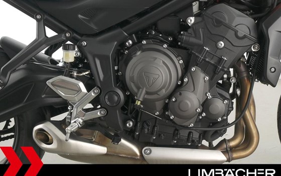 Gebrauchtmotorrad Triumph Trident 660 - Bild 23