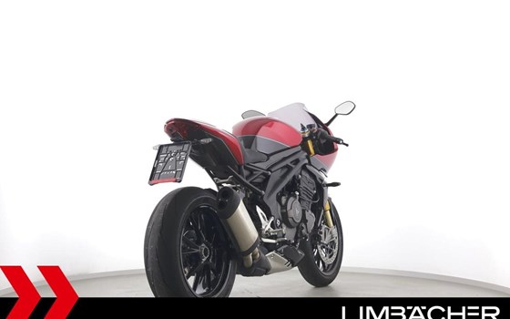 Gebrauchtmotorrad Triumph Speed Triple 1200 RR - Bild 8