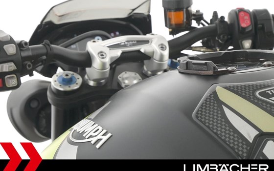 Gebrauchtmotorrad Triumph Speed Triple 1050 - Bild 13