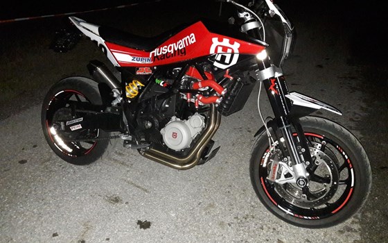 Gebrauchtmotorrad Husqvarna Nuda 900 R - Bild 3