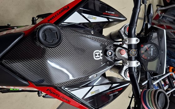 Gebrauchtmotorrad Husqvarna Nuda 900 R - Bild 7