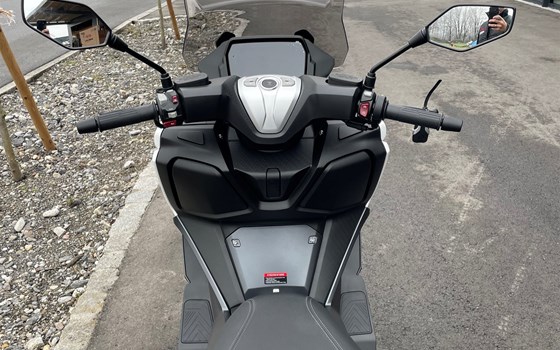 Neufahrzeug Voge SR4 350i ABS - Bild 5