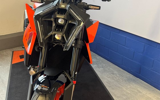 Gebrauchtmotorrad KTM 990 Duke - Bild 2