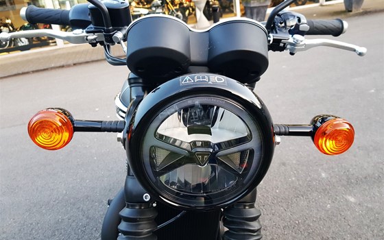 Neufahrzeug Triumph Bonneville T120 Black - Bild 7