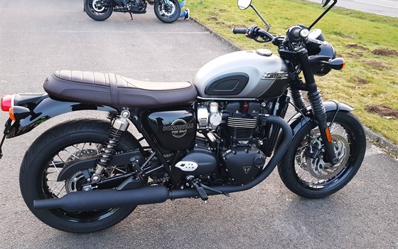 Neufahrzeug Triumph Bonneville T120 Black - Bild 10