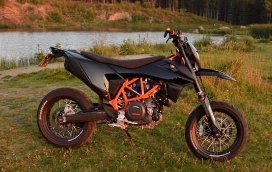 Gebrauchtmotorrad KTM 690 SMC R - Bild 2