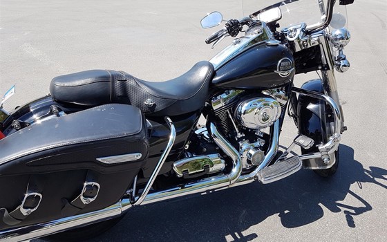 Gebrauchtmotorrad Harley-Davidson Road King Classic FLHRC - Bild 10