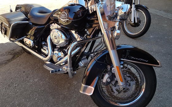 Gebrauchtmotorrad Harley-Davidson Road King Classic FLHRC - Bild 6