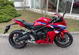 Neumotorrad Honda CBR650R E-Clutch