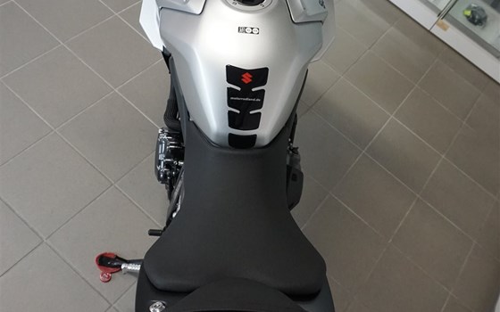 Neufahrzeug Suzuki GSX-8S - Bild 11