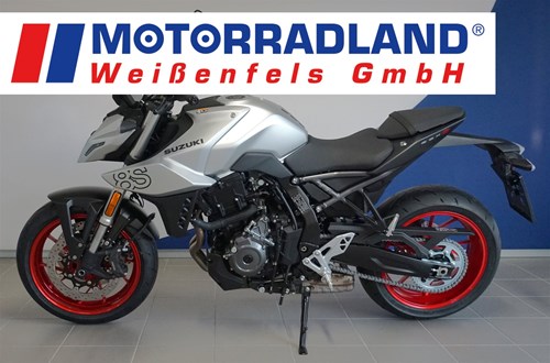 Suzuki GSX-8S