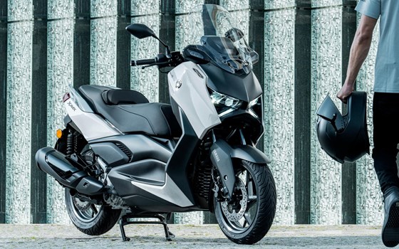 Neufahrzeug Yamaha XMAX 300 Tech MAX - Bild 20