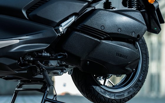 Neufahrzeug Yamaha XMAX 300 Tech MAX - Bild 15