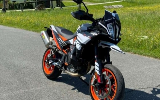 Gebrauchtmotorrad KTM 890 SMT - Bild 1