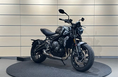 Gebrauchtmotorrad Triumph Trident 660