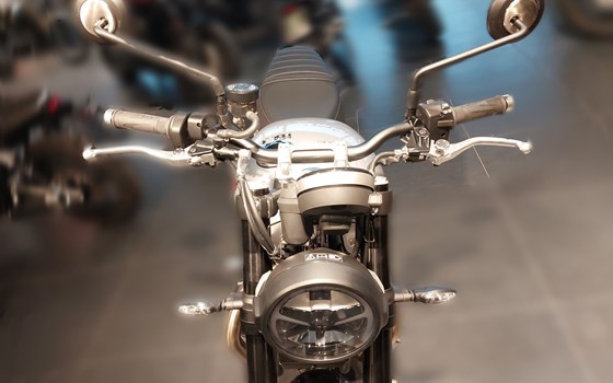 Neufahrzeug Triumph Speed Twin 900 - Bild 8