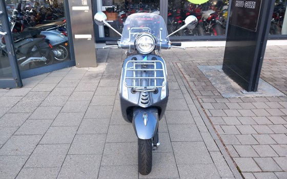 Neufahrzeug Vespa Primavera 50 Touring - Bild 1