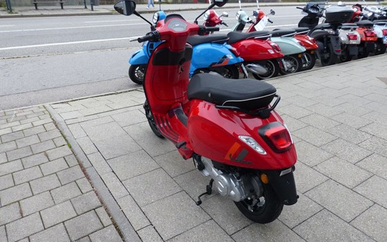 Neufahrzeug Vespa Sprint 50 S - Bild 11