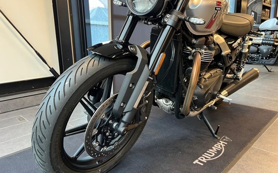 Gebrauchtmotorrad Triumph Speed Twin 900 - Bild 11