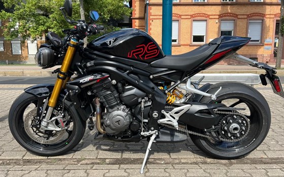 Gebrauchtmotorrad Triumph Speed Triple 1200 RS - Bild 2