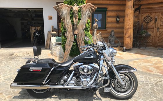 Gebrauchtmotorrad Harley-Davidson Road King Police FLHP - Bild 3