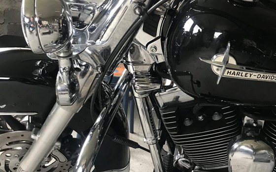 Gebrauchtmotorrad Harley-Davidson Road King Police FLHP - Bild 5