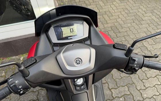 Gebrauchtmotorrad Yamaha NMAX 125 Tech MAX - Bild 10