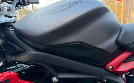 Gebrauchtmotorrad Triumph Street Triple 675 R - Bild 10
