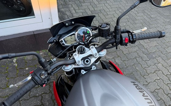 Gebrauchtmotorrad Triumph Street Triple 675 R - Bild 11