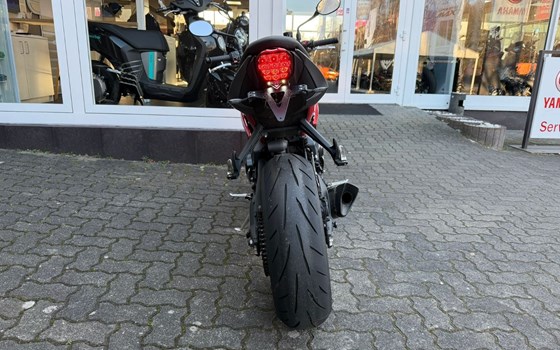 Gebrauchtmotorrad Triumph Street Triple 675 R - Bild 4