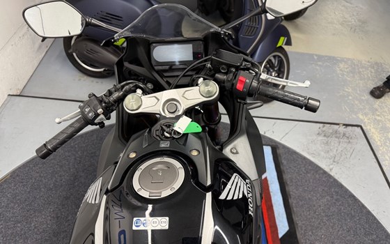 Gebrauchtmotorrad Honda CBR 650F - Bild 9