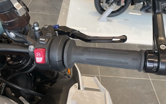 Gebrauchtmotorrad BMW M 1000 R - Bild 11