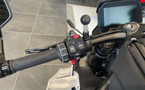 Gebrauchtmotorrad BMW M 1000 R - Bild 6