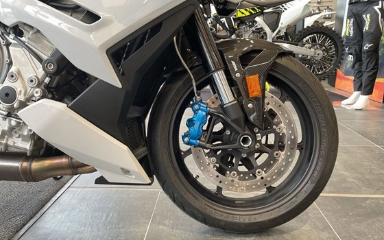 Gebrauchtmotorrad BMW M 1000 R - Bild 8
