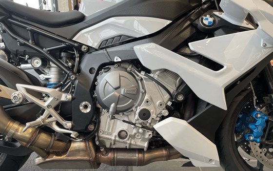 Gebrauchtmotorrad BMW M 1000 R - Bild 8