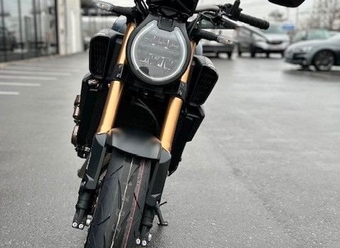 Gebrauchtmotorrad Honda CB650R E-Clutch - Bild 3