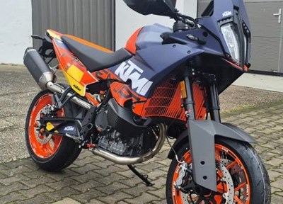 NEUFAHRZEUG KTM 890 SMT
