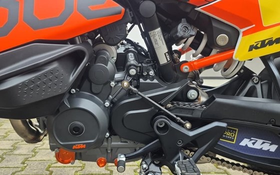 Neufahrzeug KTM 890 SMT - Bild 10