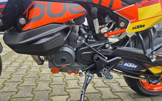 Neufahrzeug KTM 890 SMT - Bild 11