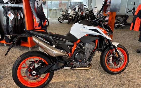 Gebrauchtmotorrad KTM 890 Duke R - Bild 11
