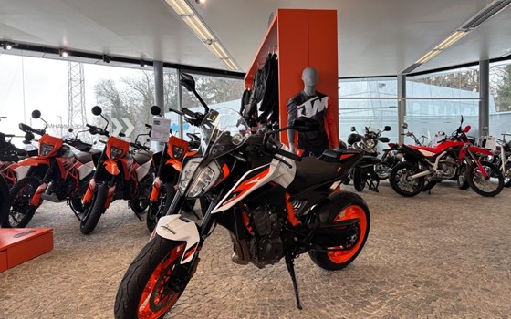 Gebrauchtmotorrad KTM 890 Duke R - Bild 2